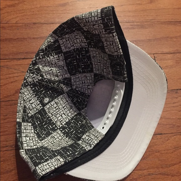 aNYthing snapback cap - Picture 2 of 2